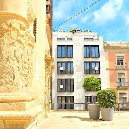 شقة Myflats Luxury Old Town لقنت المظهر الخارجي الصورة