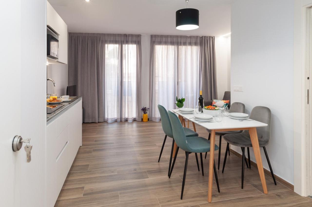 شقة Myflats Luxury Old Town لقنت المظهر الخارجي الصورة