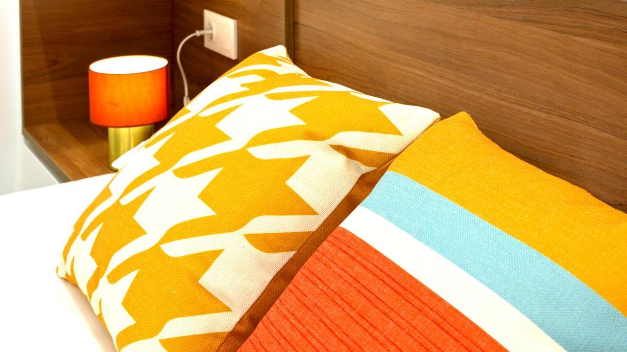 شقة Myflats Luxury Old Town لقنت المظهر الخارجي الصورة