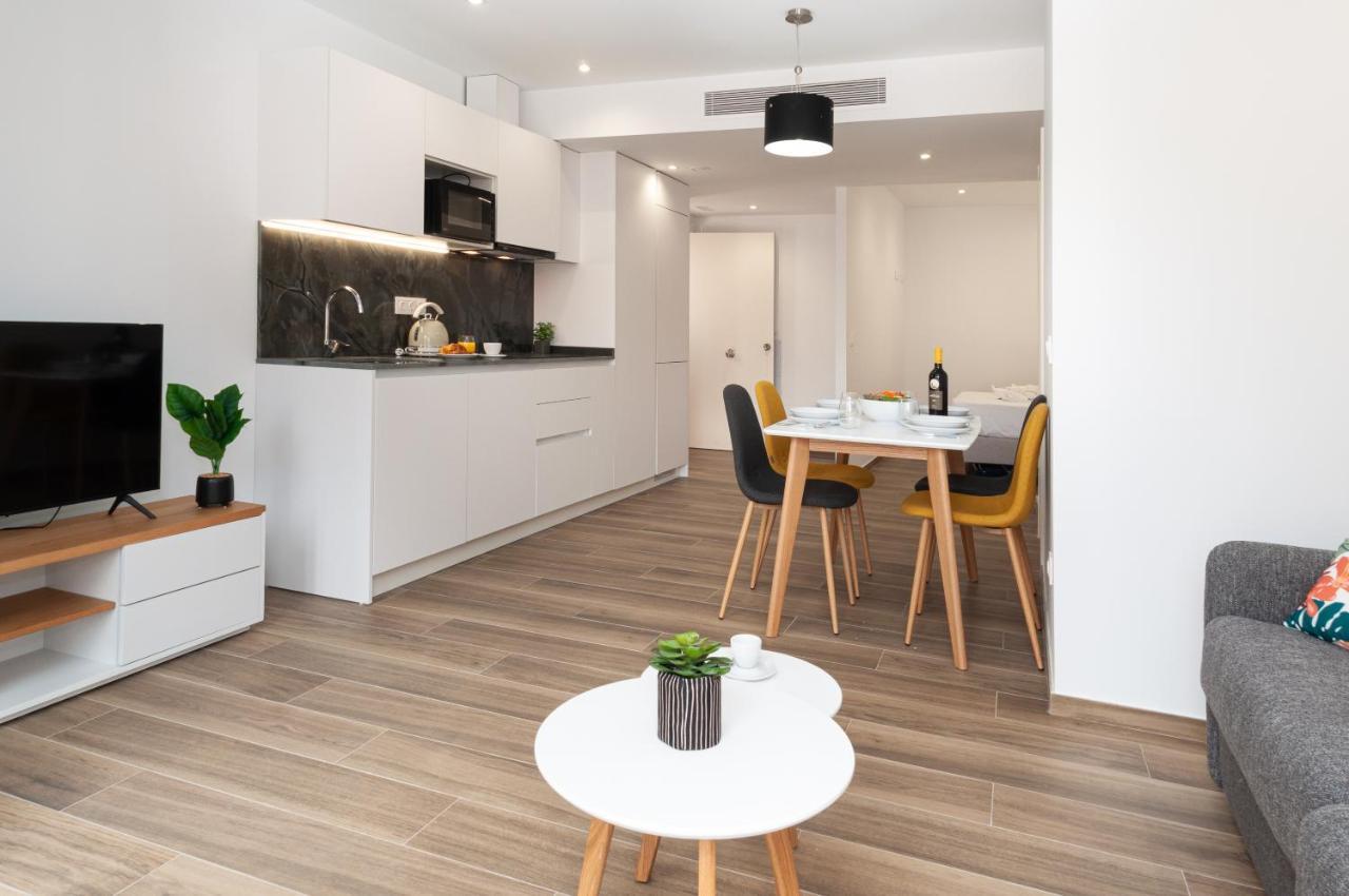 شقة Myflats Luxury Old Town لقنت المظهر الخارجي الصورة