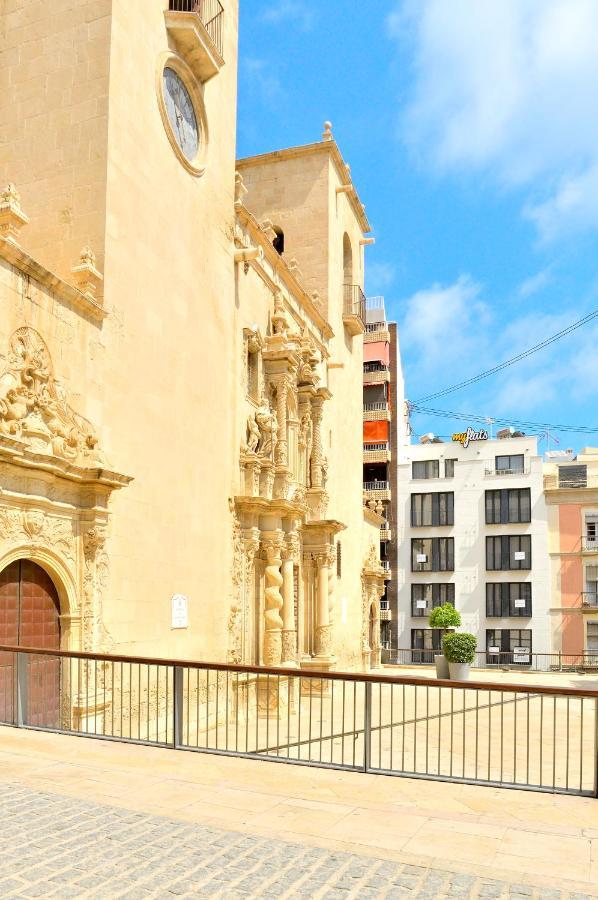 شقة Myflats Luxury Old Town لقنت المظهر الخارجي الصورة