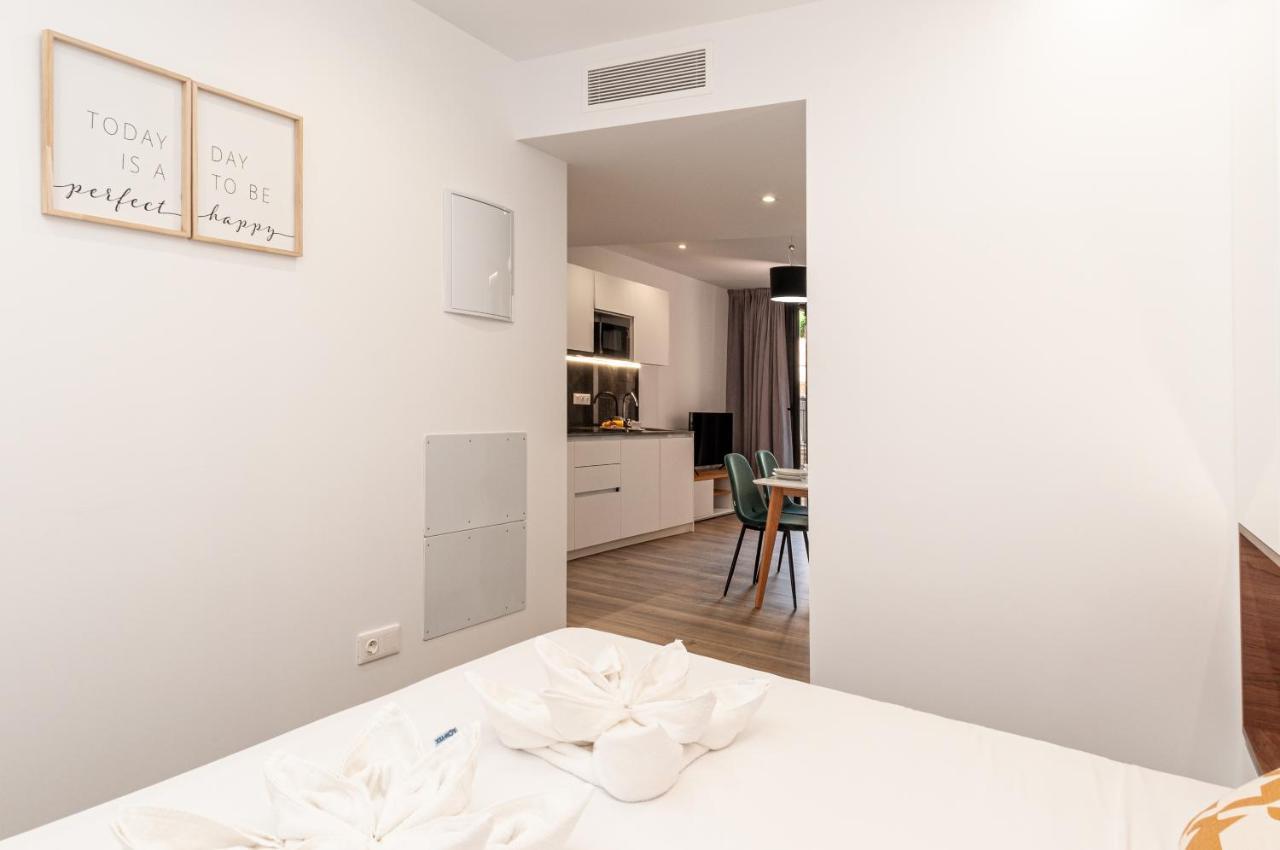 شقة Myflats Luxury Old Town لقنت المظهر الخارجي الصورة