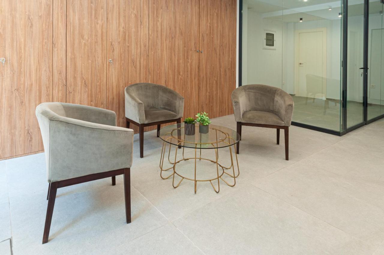 شقة Myflats Luxury Old Town لقنت المظهر الخارجي الصورة