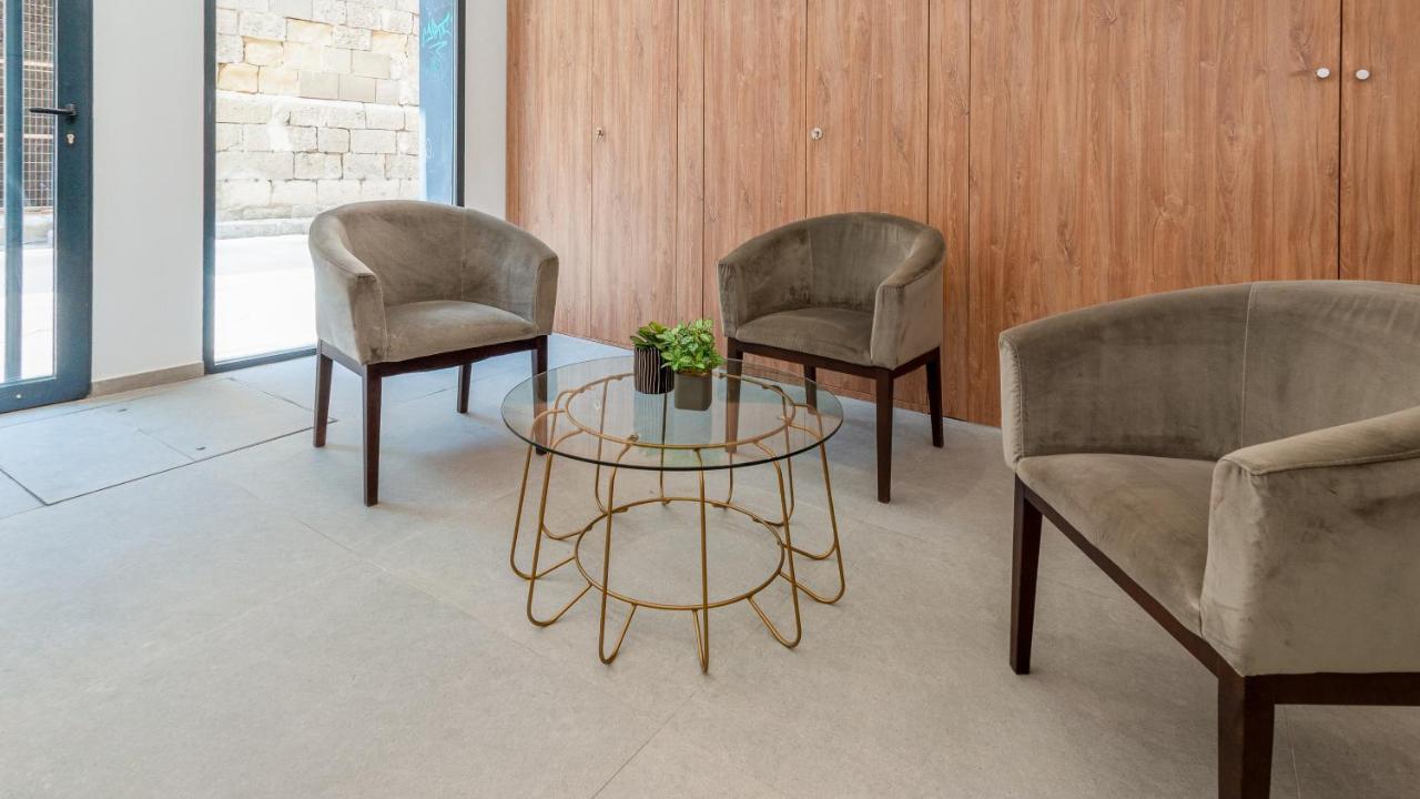 شقة Myflats Luxury Old Town لقنت المظهر الخارجي الصورة