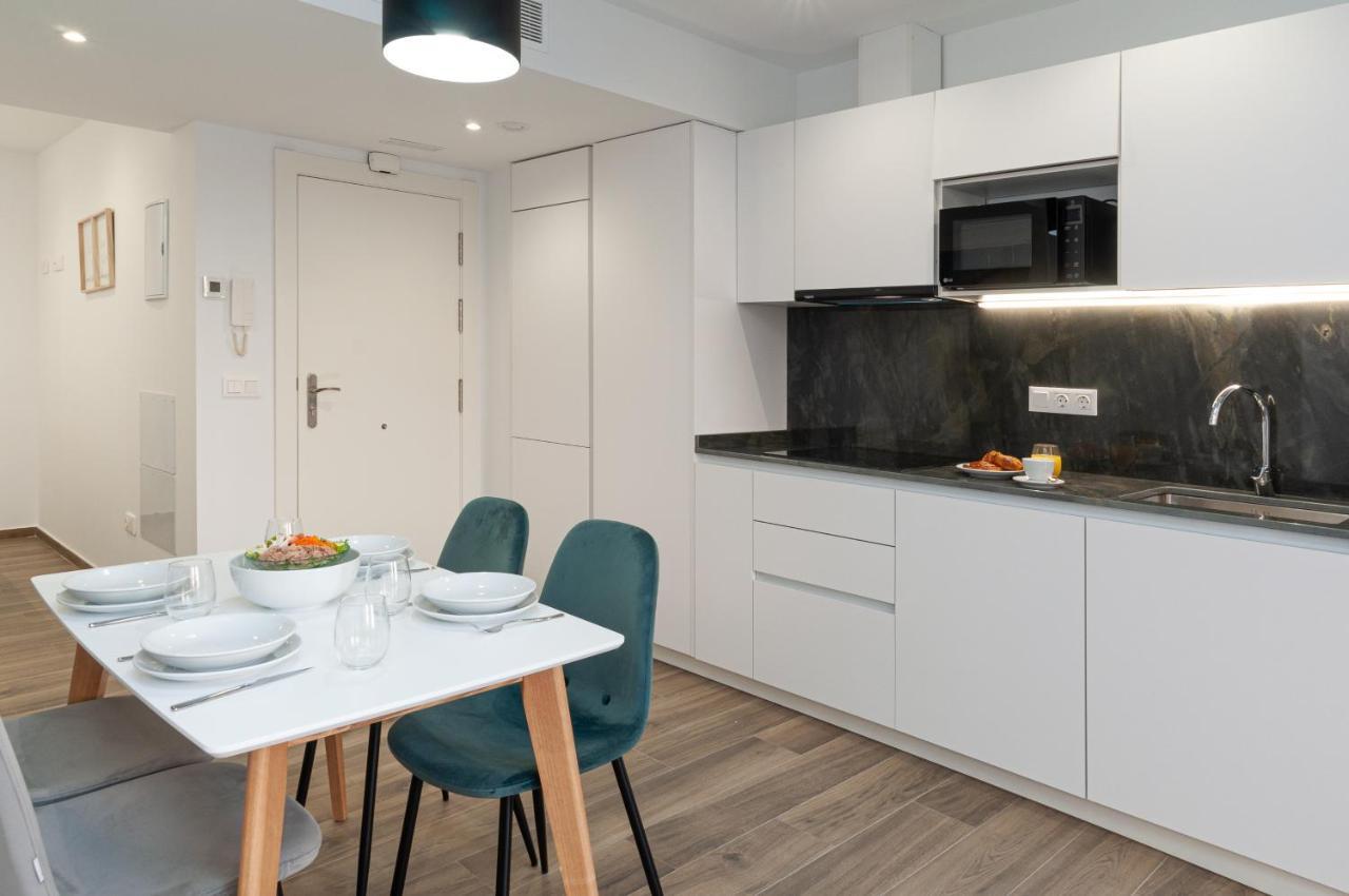 شقة Myflats Luxury Old Town لقنت المظهر الخارجي الصورة