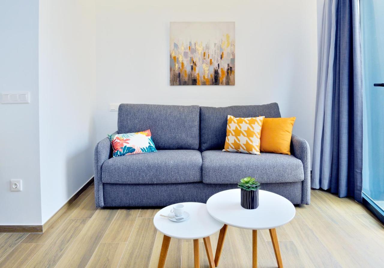 شقة Myflats Luxury Old Town لقنت المظهر الخارجي الصورة